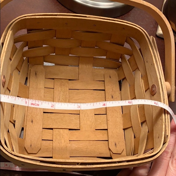 Longaberger square basket with handle and liner - Picture 2 of 6